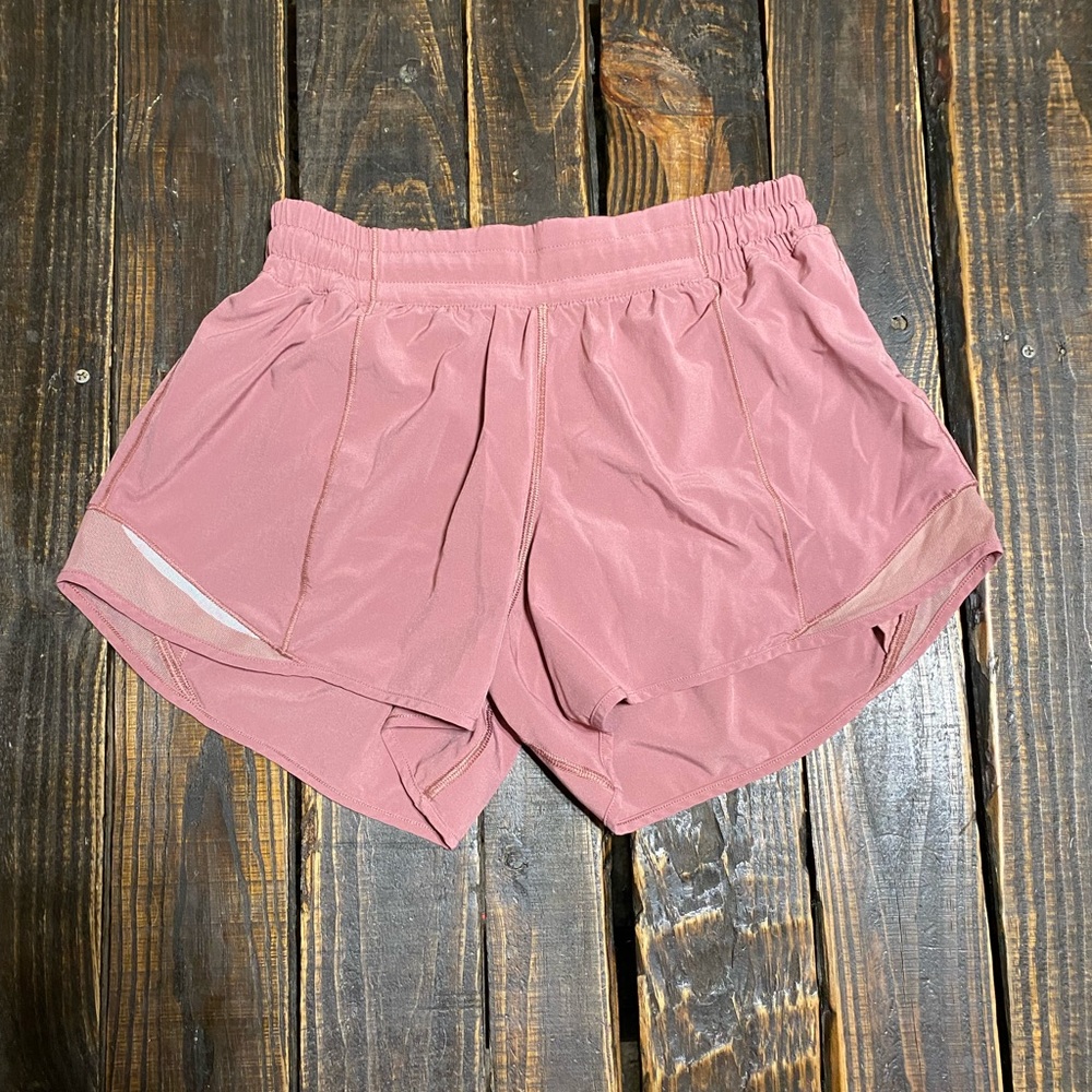 Lululemon Hotty Hot Short II Mid-rise Long 4" Size 8 Tall Pink